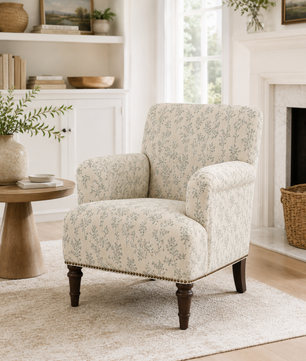 Vilo Armchair