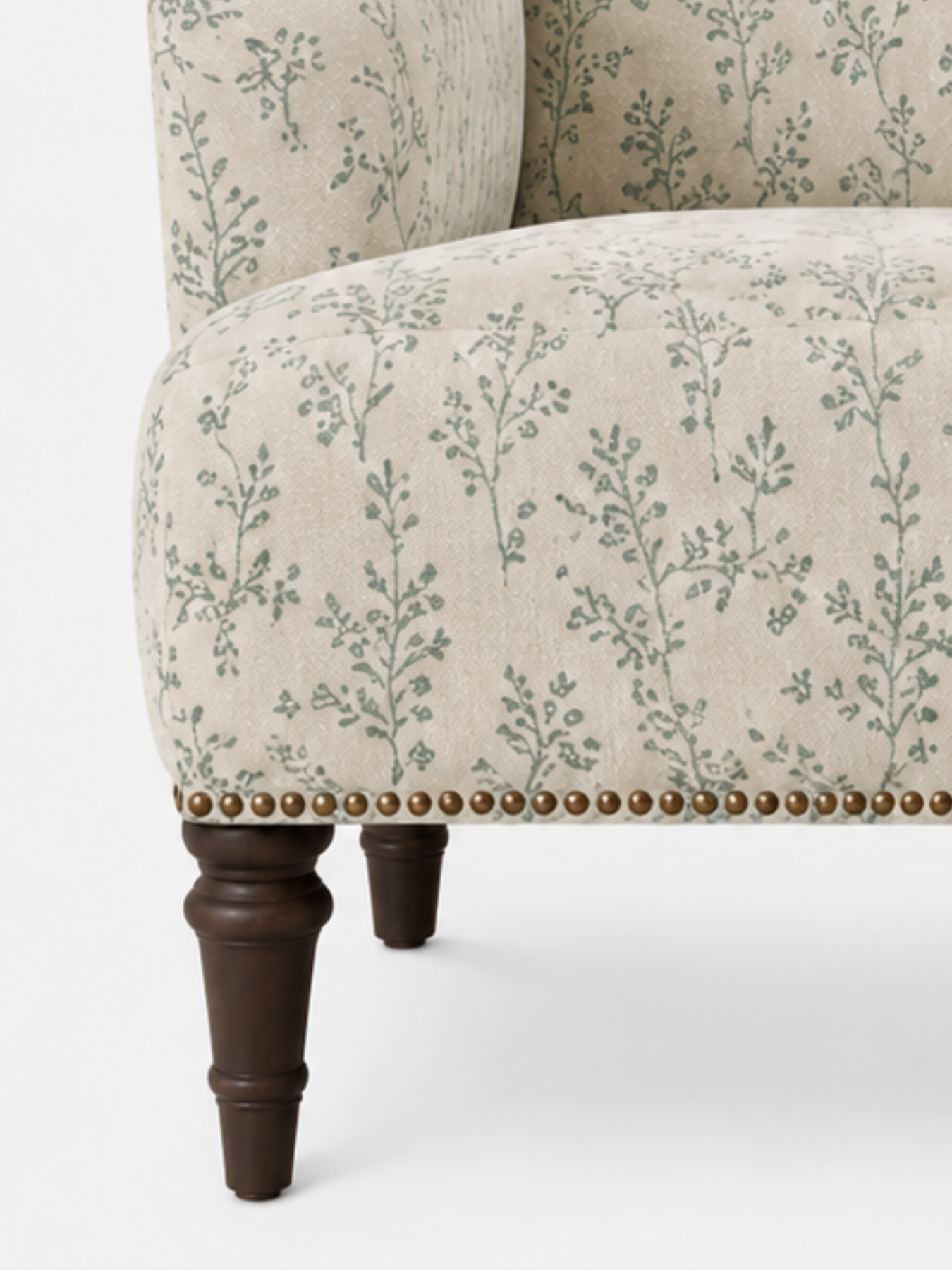 Vilo Armchair