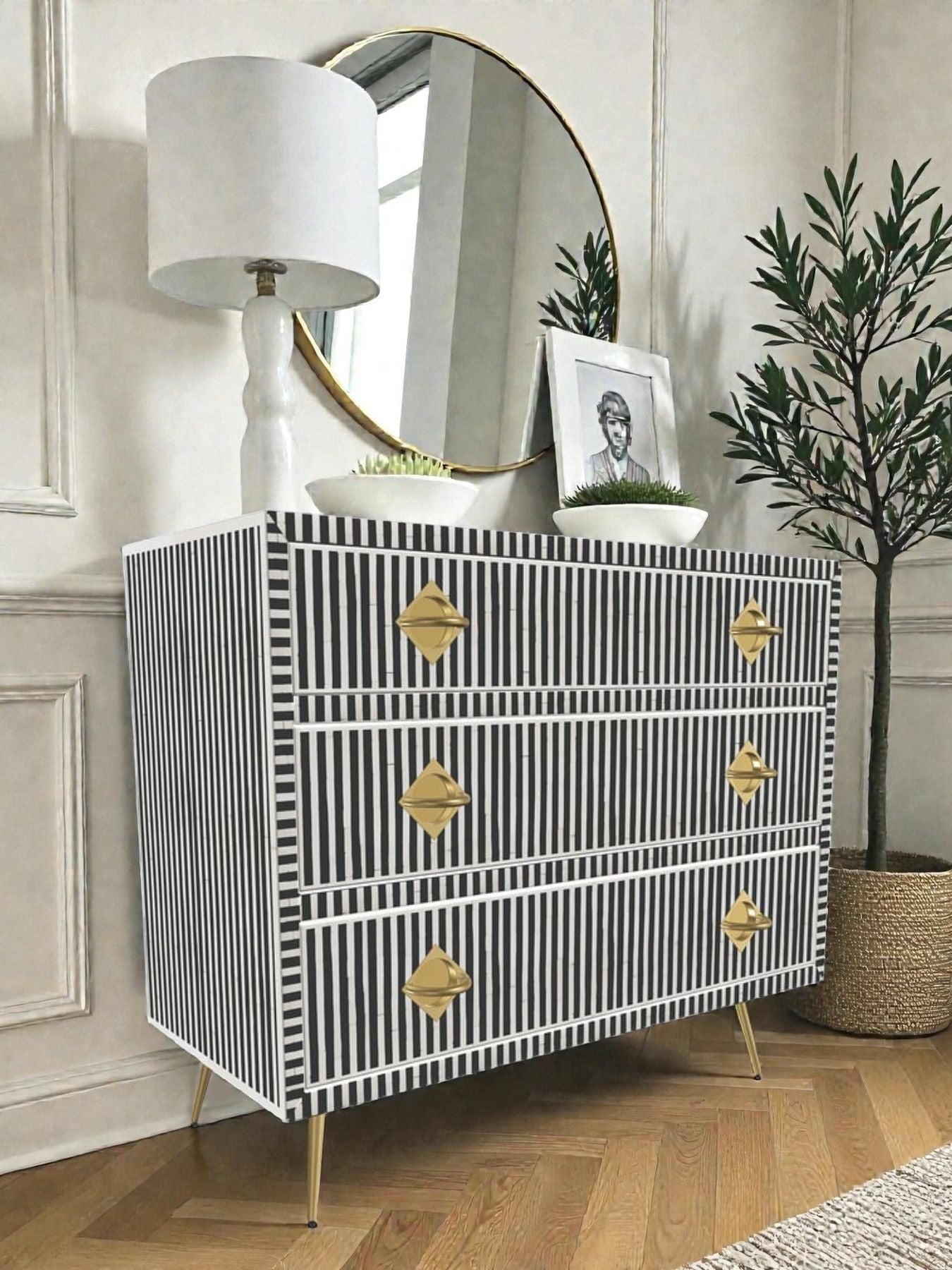 Inlay Chest of Drawers - Waterfall