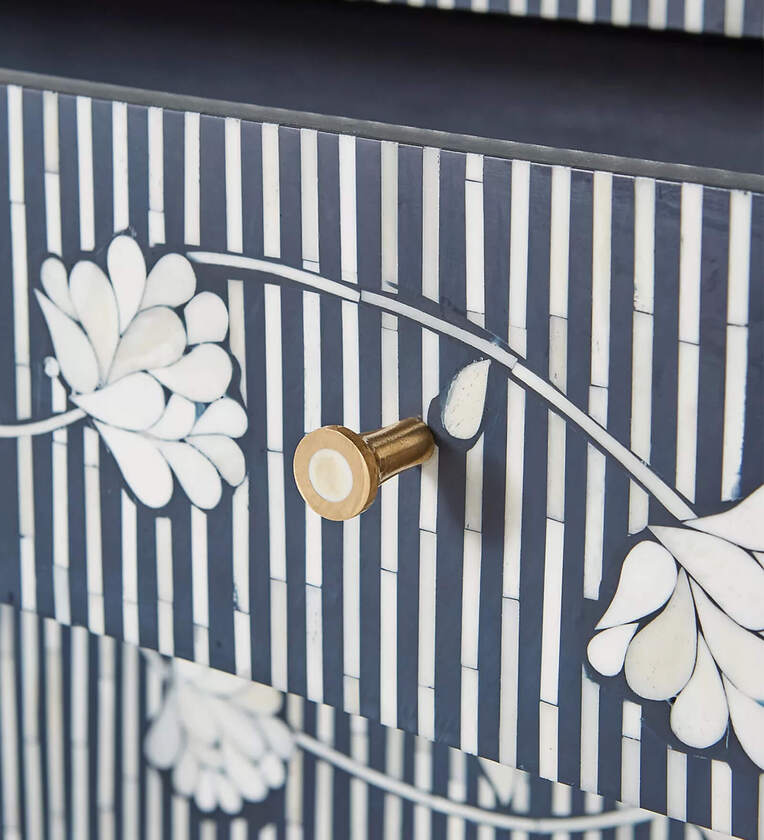 Inlay Chest of Drawer